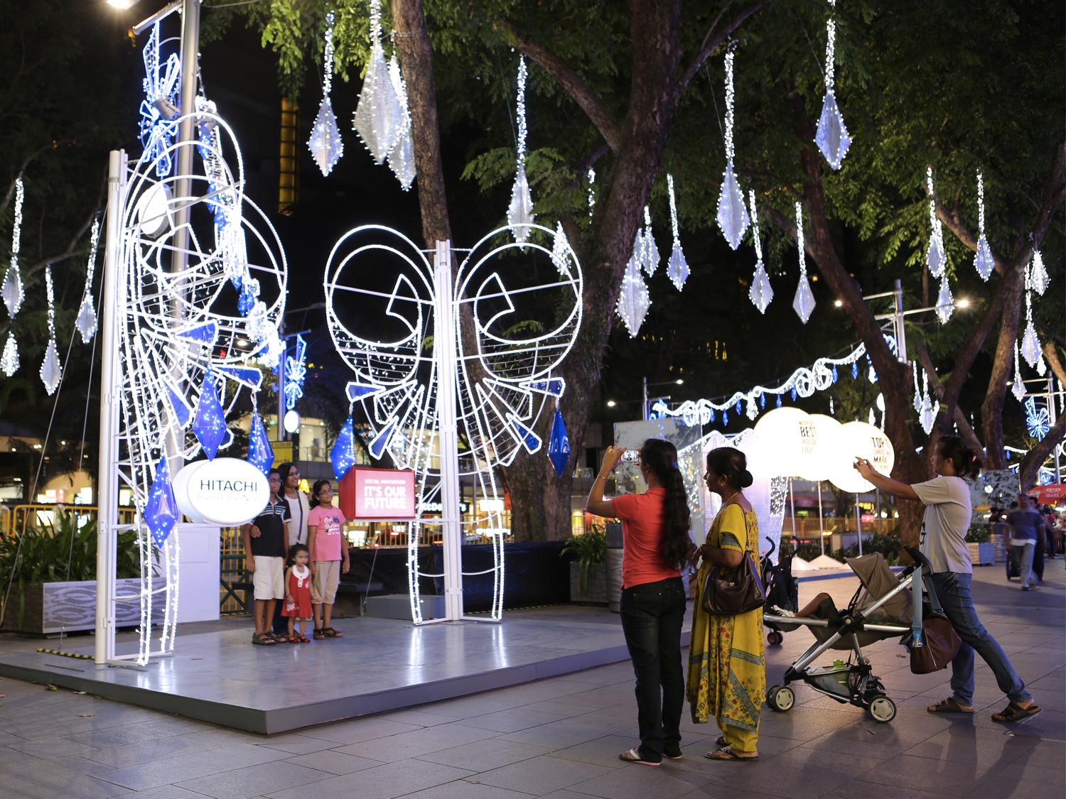 Illuminations d'Orchard Road - Tristan ALBERT - Groupe Leblanc